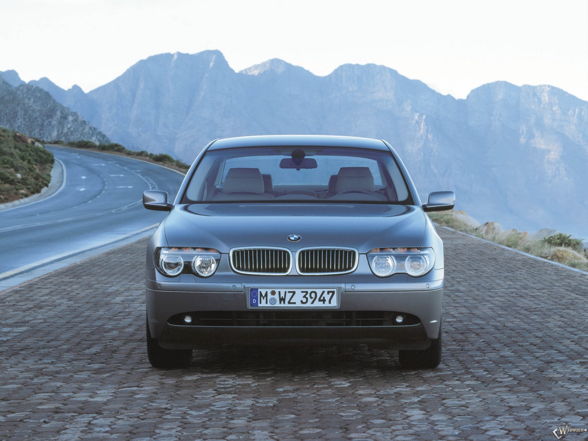 BMW 7 2048x1536