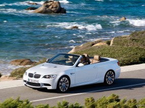 Обои BMW - M3 Convertible (2009): Кабриолет, Берег, BMW M3, Белое авто, BMW
