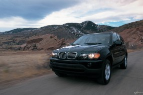 Обои BMW X5 (2000): Внедорожник, Горы, BMW X5, Чёрное авто, BMW