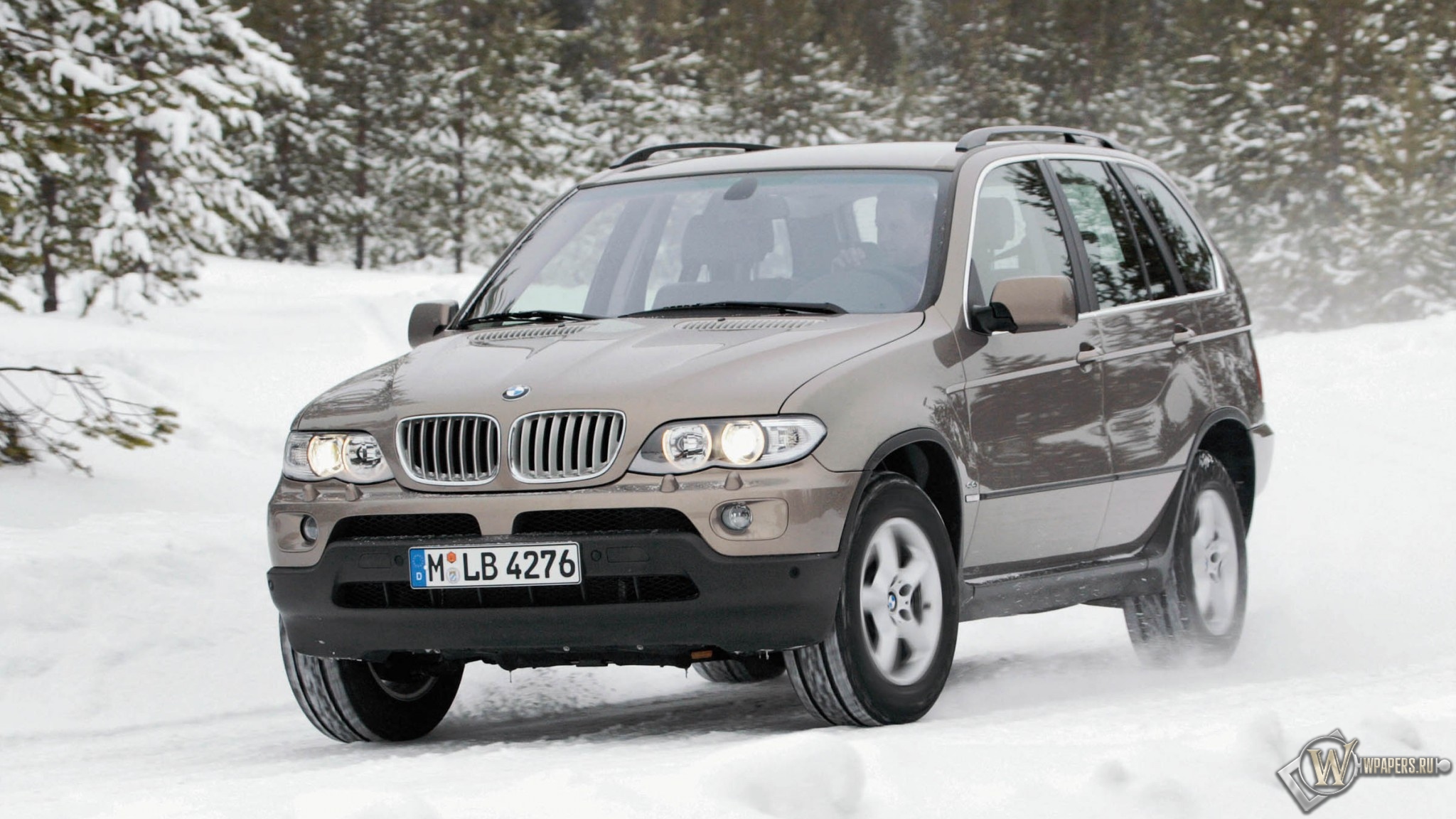 BMW X5 (2004) 2048x1152