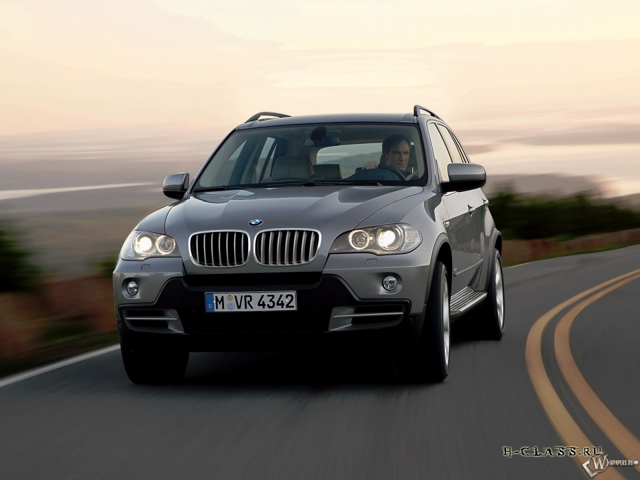 BMW X5 1280x960
