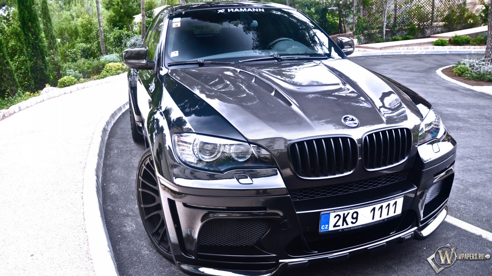 BMW X6 1600x900