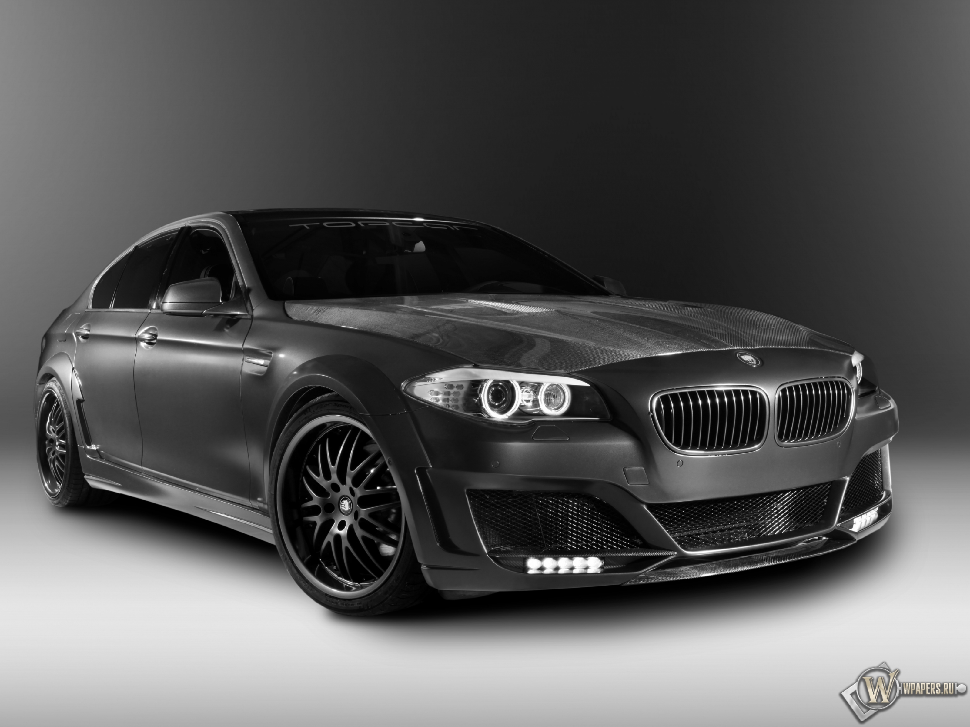 BMW 5 F10  3200x2400