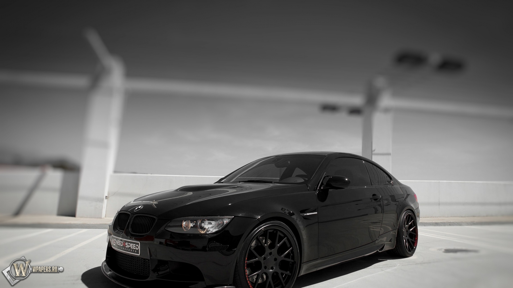 BMW M3 Black 2048x1152