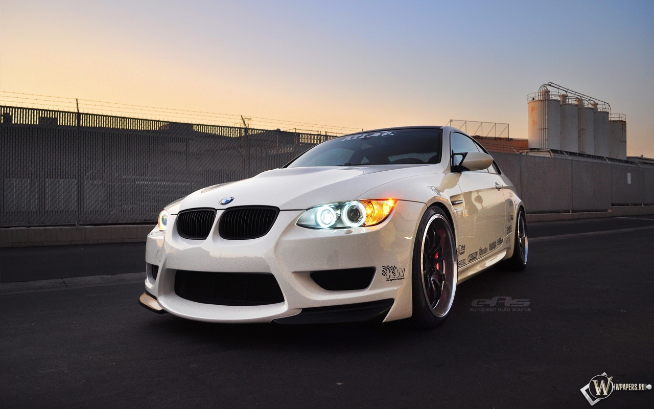 BMW M3 E92 1280x800