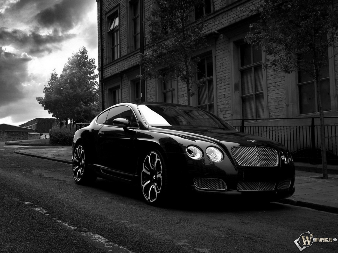 Bentley Continental GTS Black Edition 1400x1050
