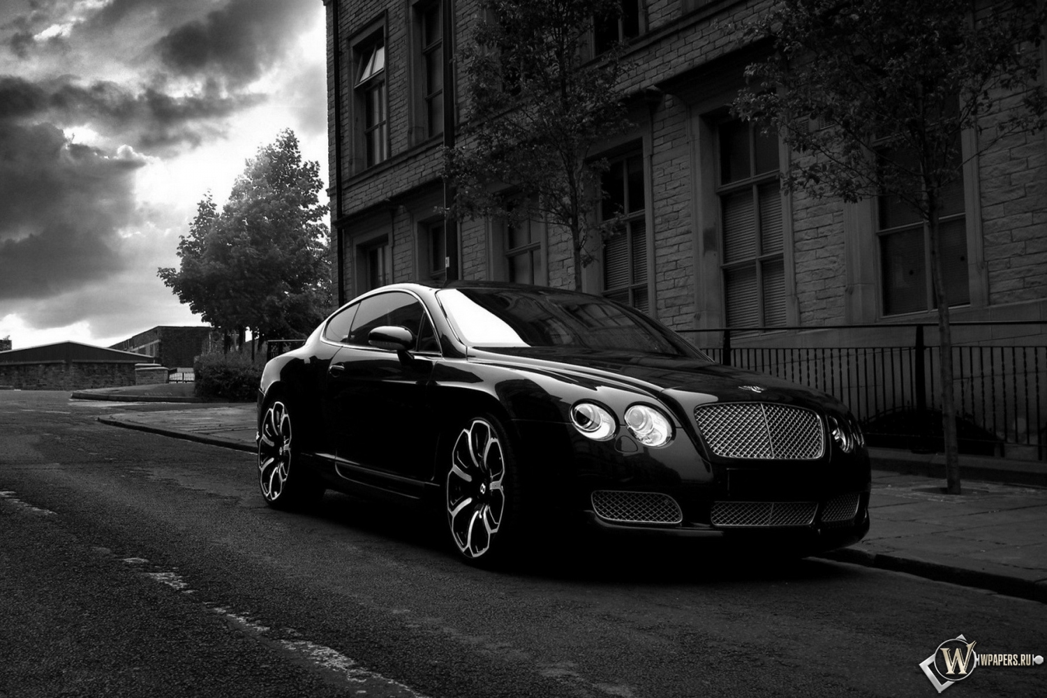 Bentley Continental GTS Black Edition 1500x1000