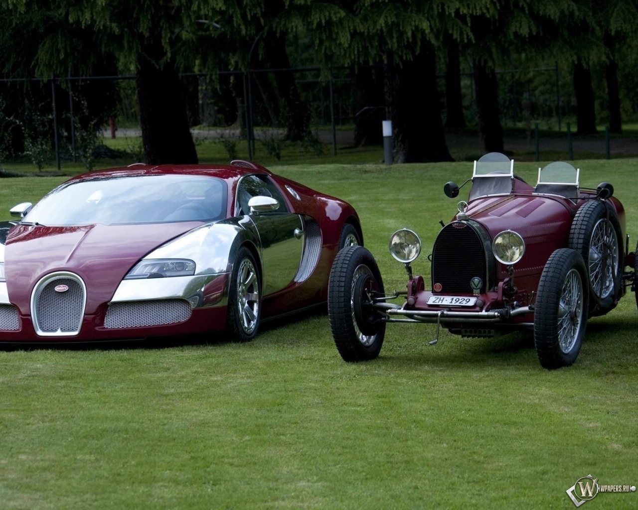 Bugatti Veyron old and new 1280x1024