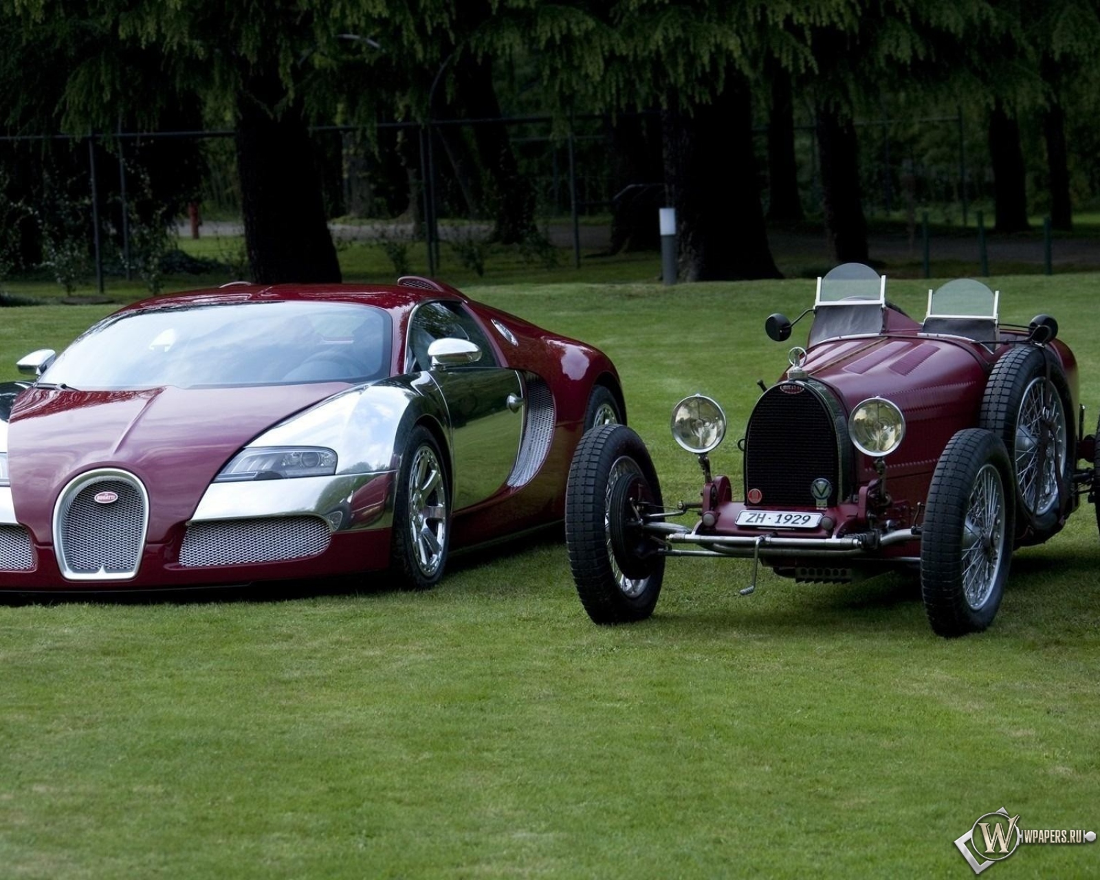 Bugatti Veyron old and new 1600x1280
