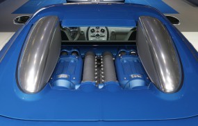 Обои Bugatti Veyron Bleu Centenaire (2009): Голубой Бугатти, Движок, Турбины, Бугатти Вейрон, Bugatti