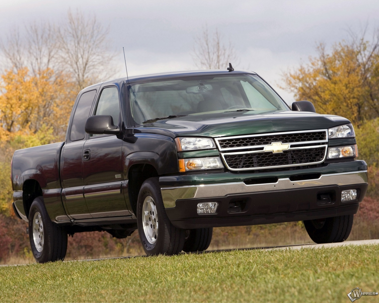 Chevrolet Silverado Hybrid 1600x1280