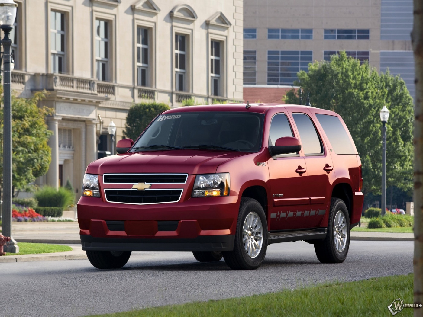 Chevrolet Tahoe Hybrid 1400x1050