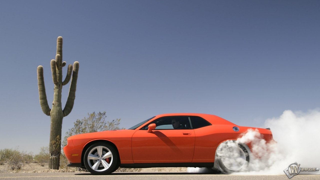 Dodge Challenger SRT8 1280x720