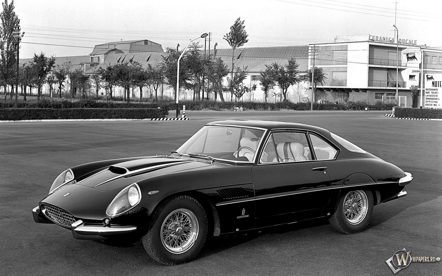 Ferrari 400 Superamerica Coupe  1440x900