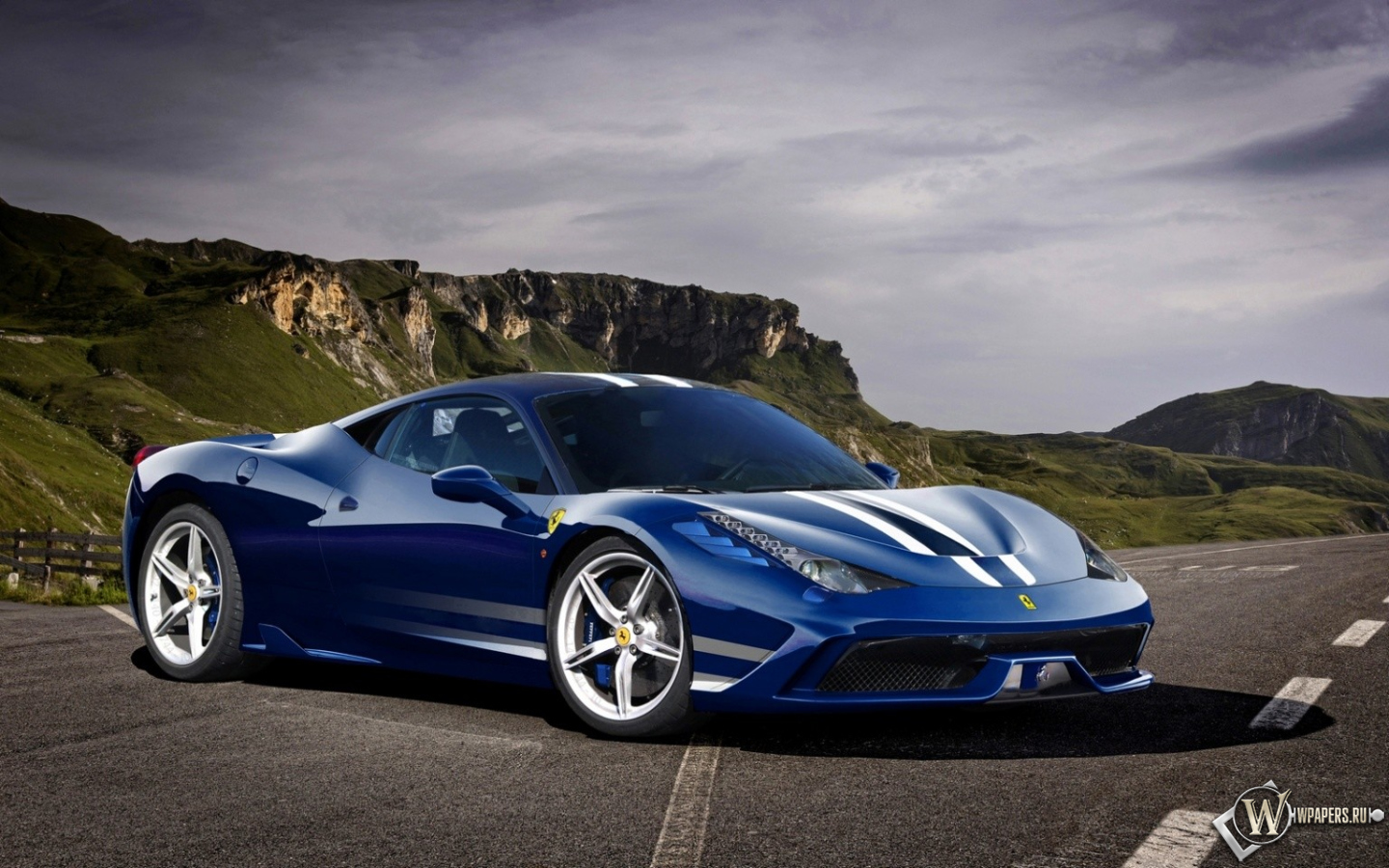 Ferrari 458 Speciale 1440x900