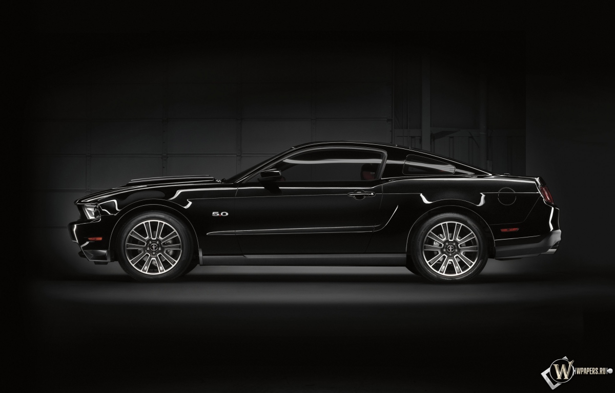 Ford Mustang  1200x768