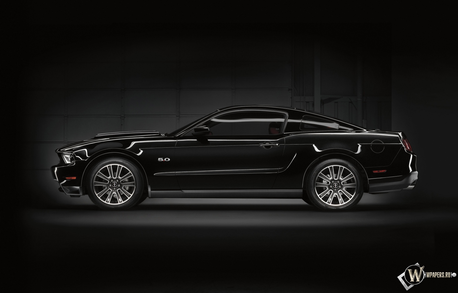Ford Mustang  1600x1024