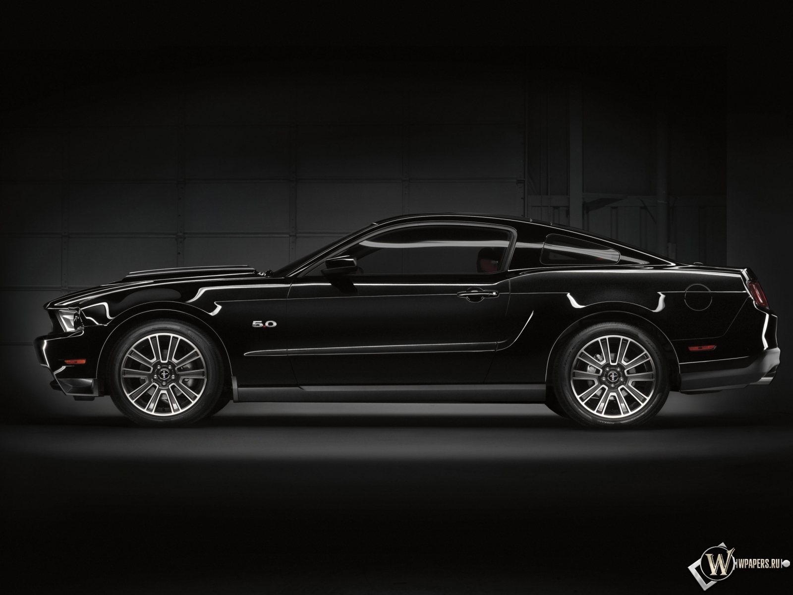 Ford Mustang  1600x1200