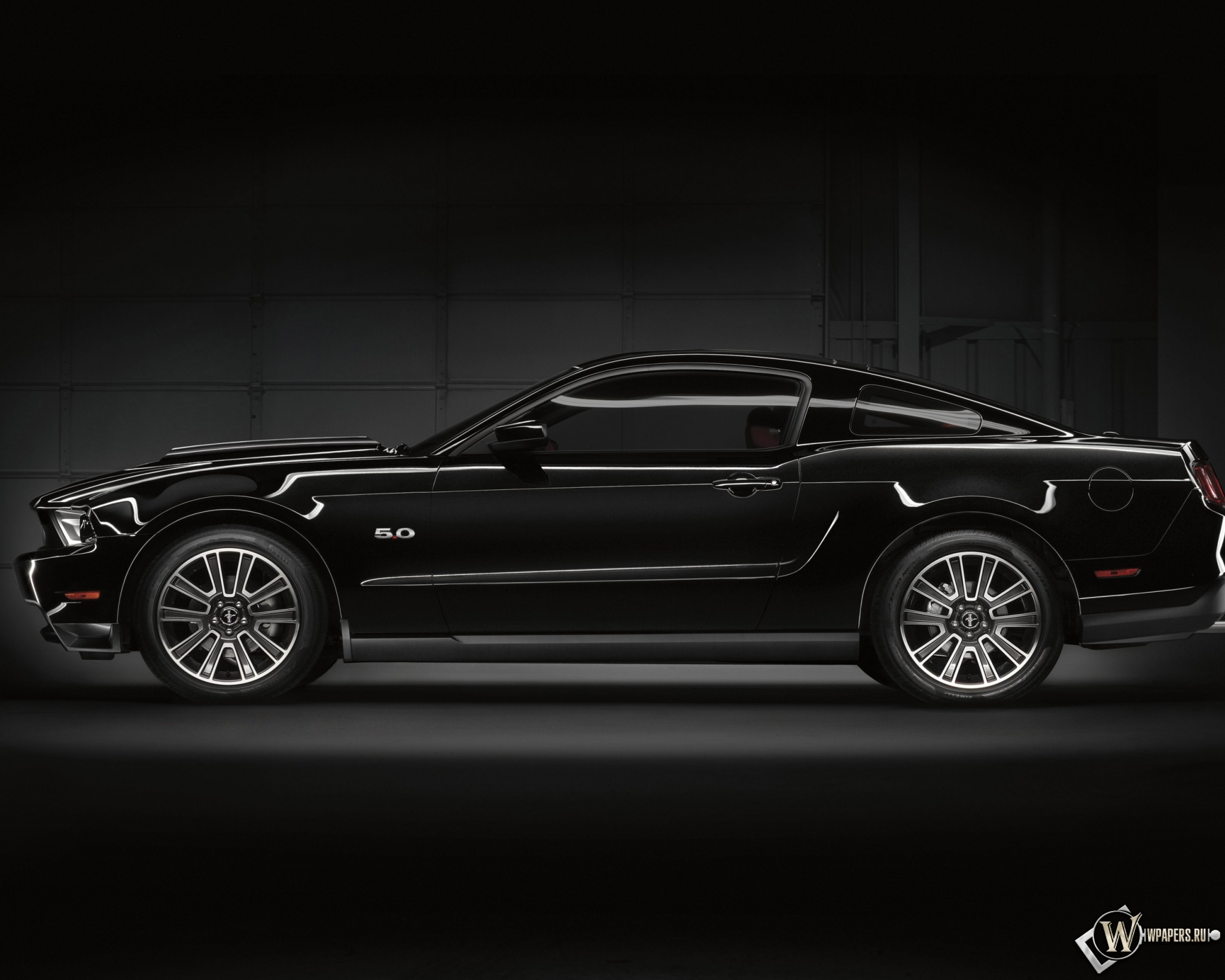 Ford Mustang  2048x1638