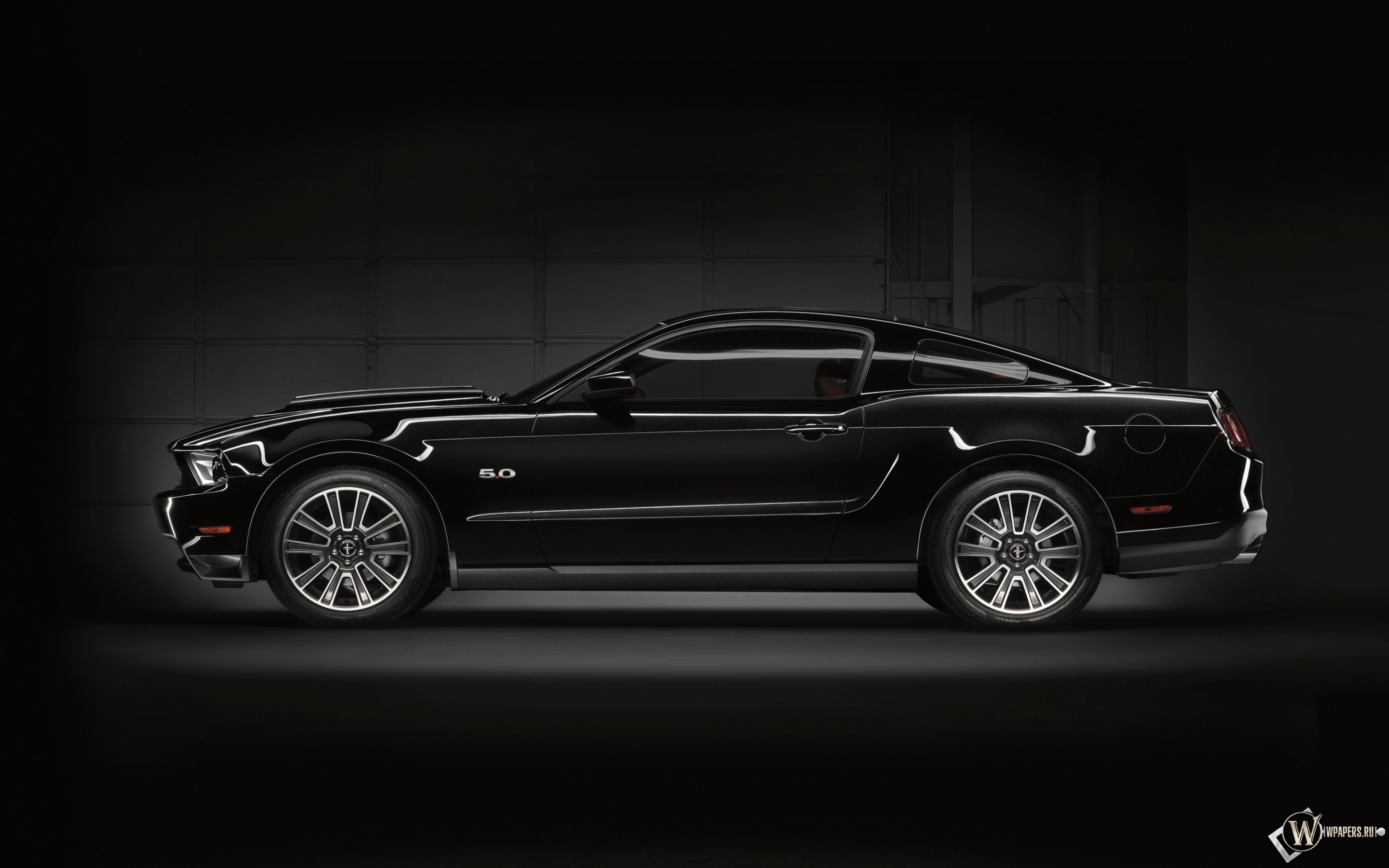 Ford Mustang  2880x1800