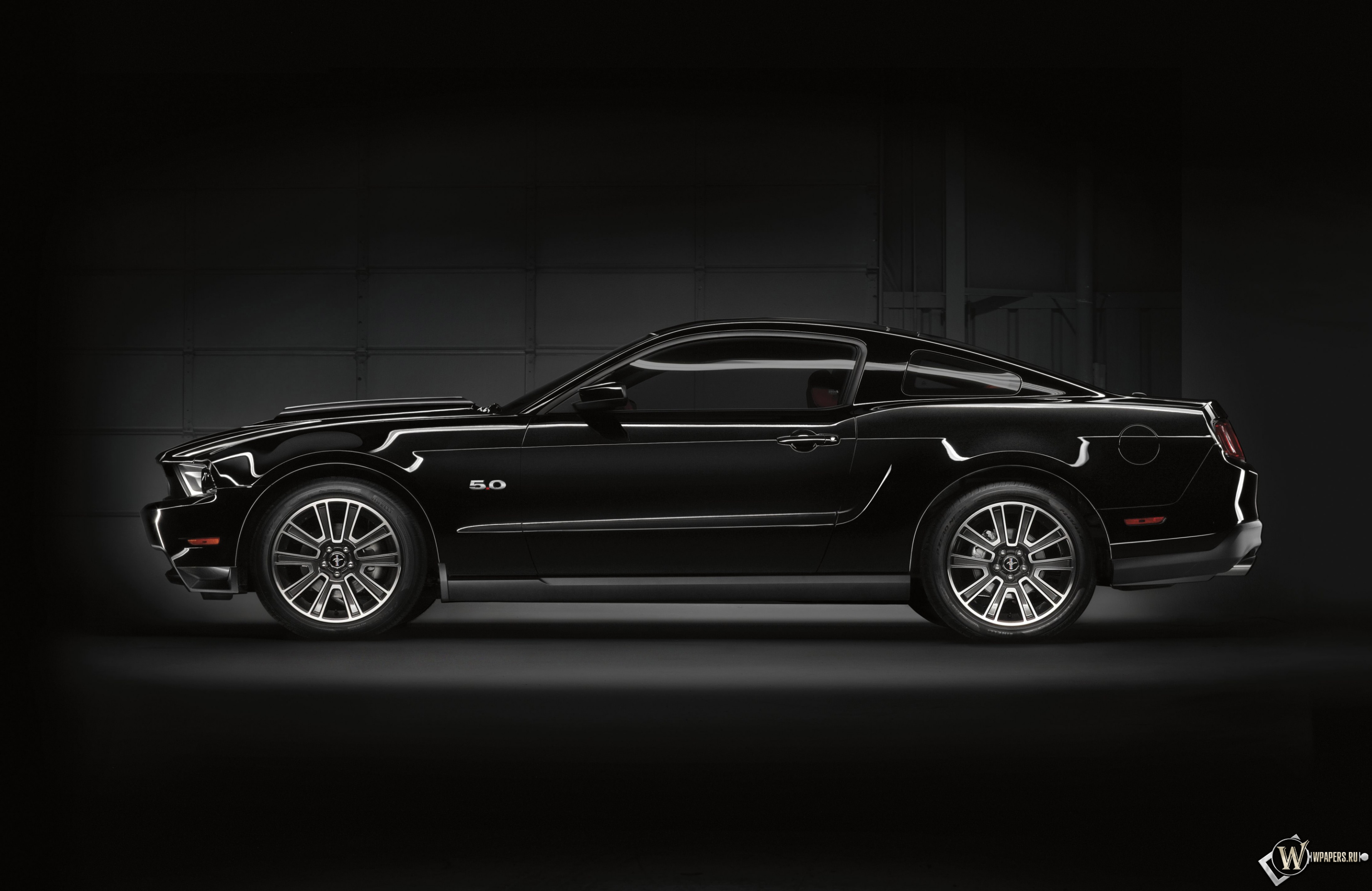Ford Mustang  3024x1964