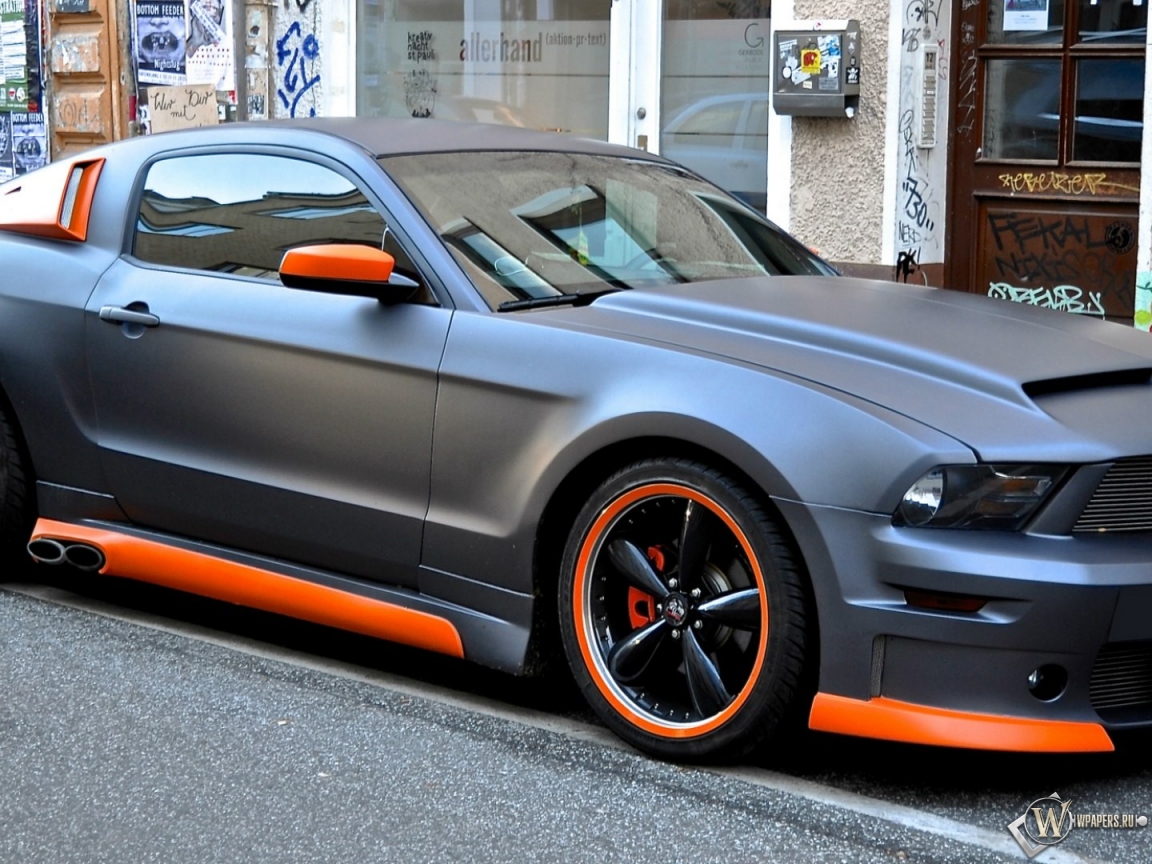 Ford Mustang GT 1152x864