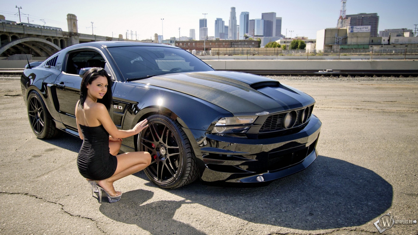 Ford mustang 1366x768