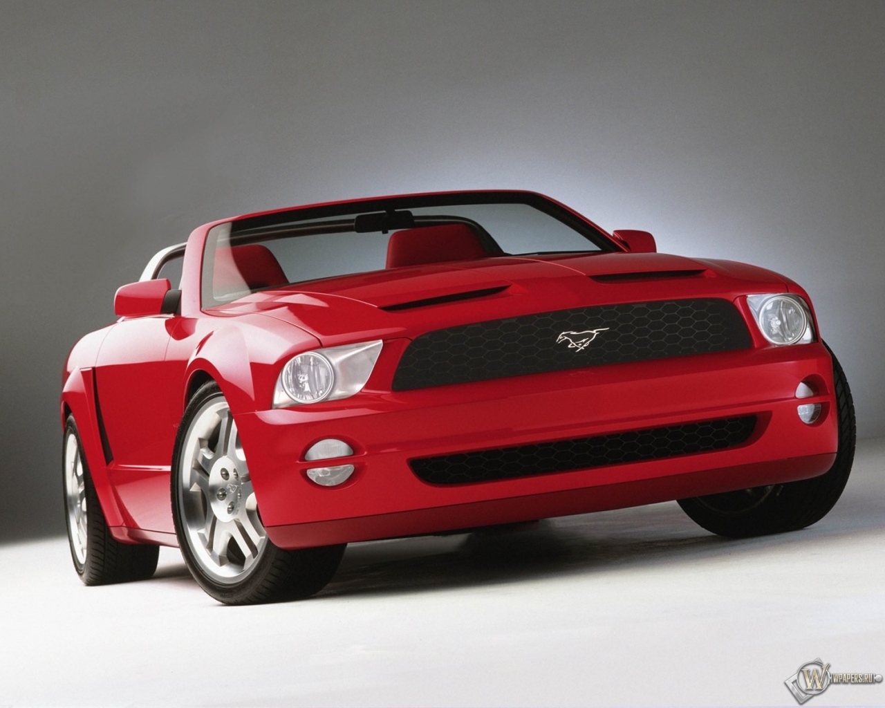 2005 Ford Mustang GT Convertible 1280x1024