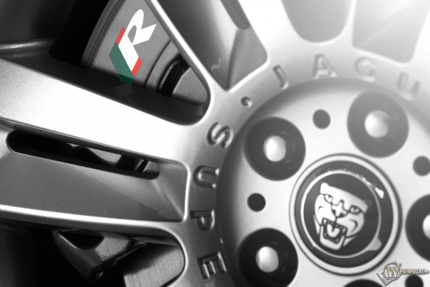 Диск от Jaguar XKR 1500x1000
