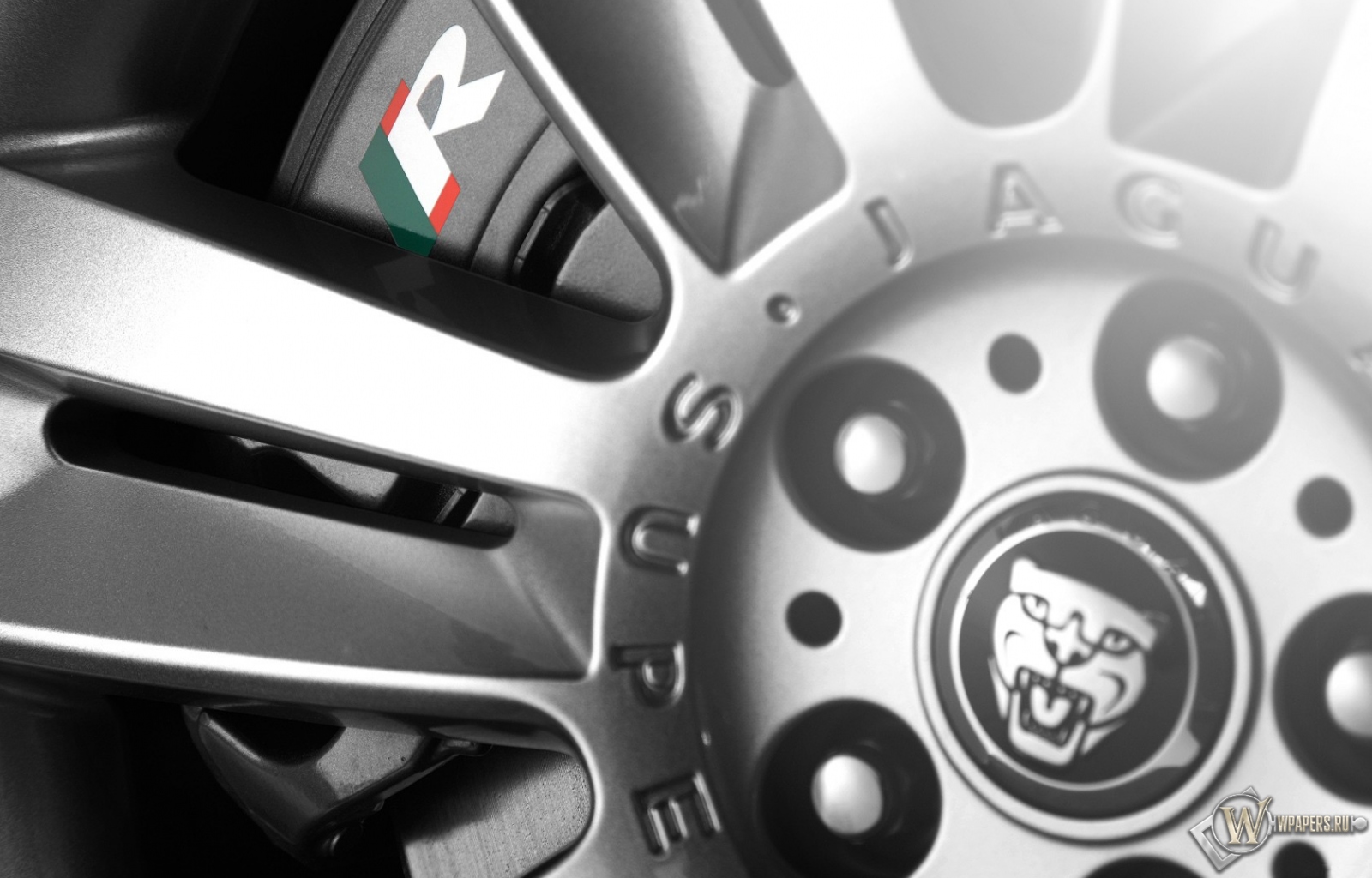 Диск от Jaguar XKR 1600x1024