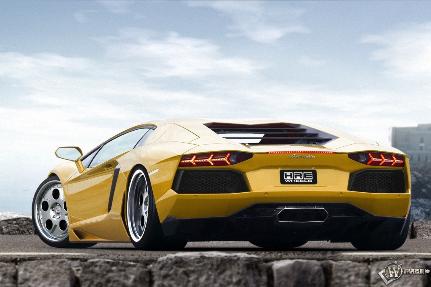 Lamborghini 1500x1000