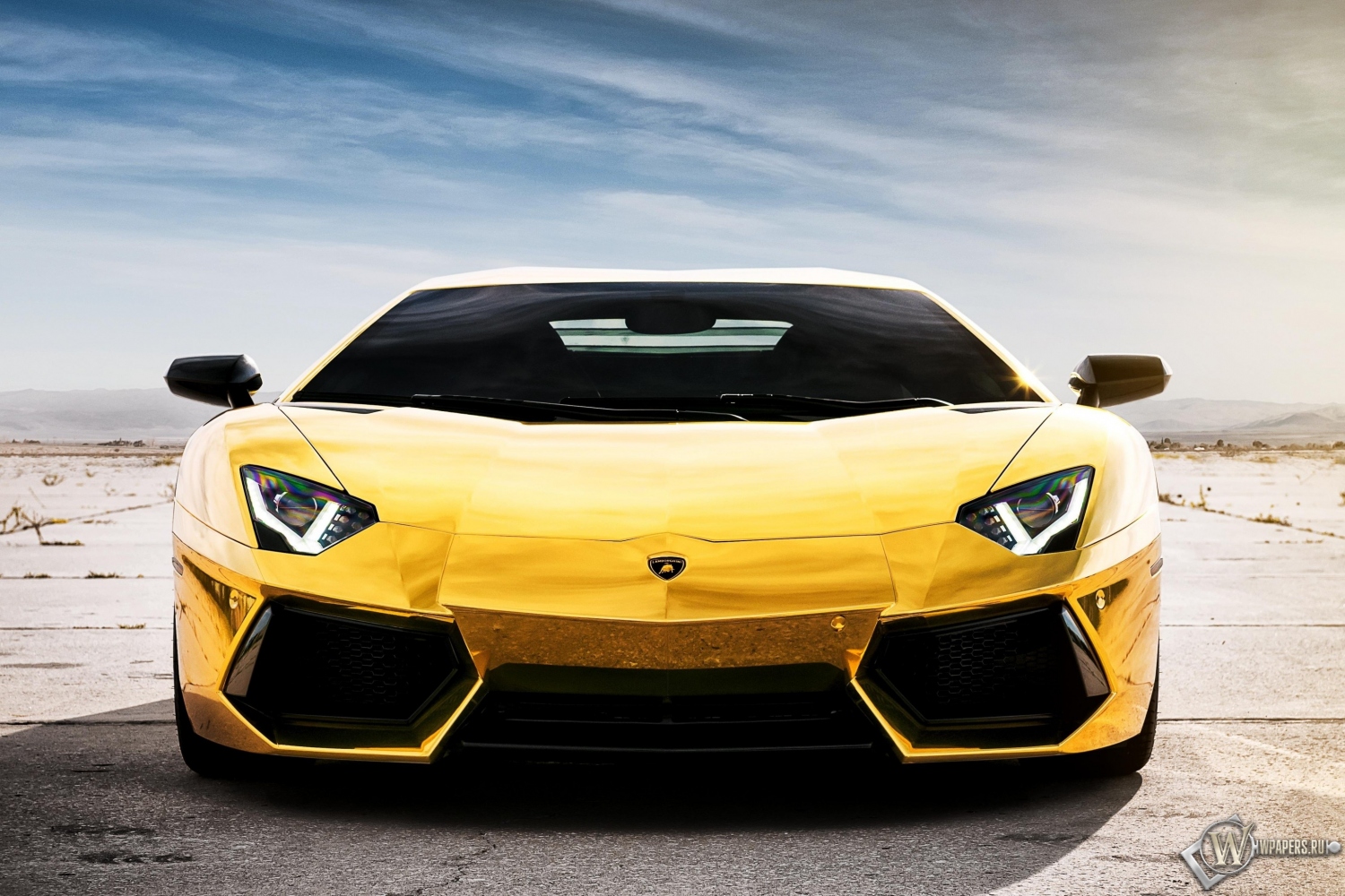 Lamborghini Aventador Gold 1500x1000