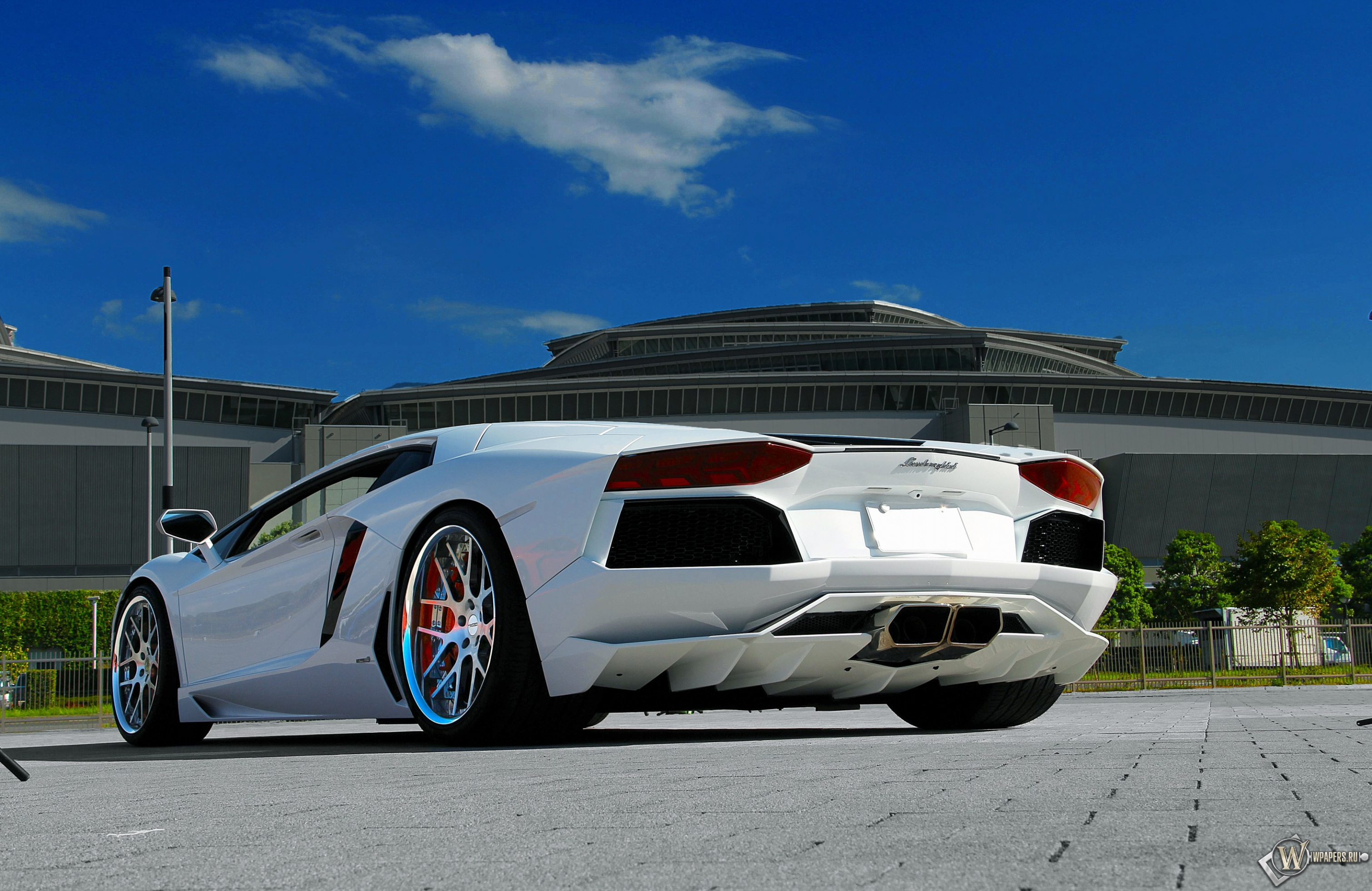 Lamborghini Aventador 3024x1964