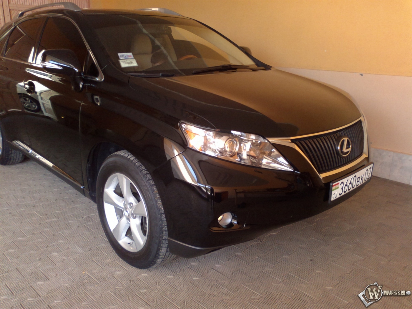 Lexus RX 350 1400x1050