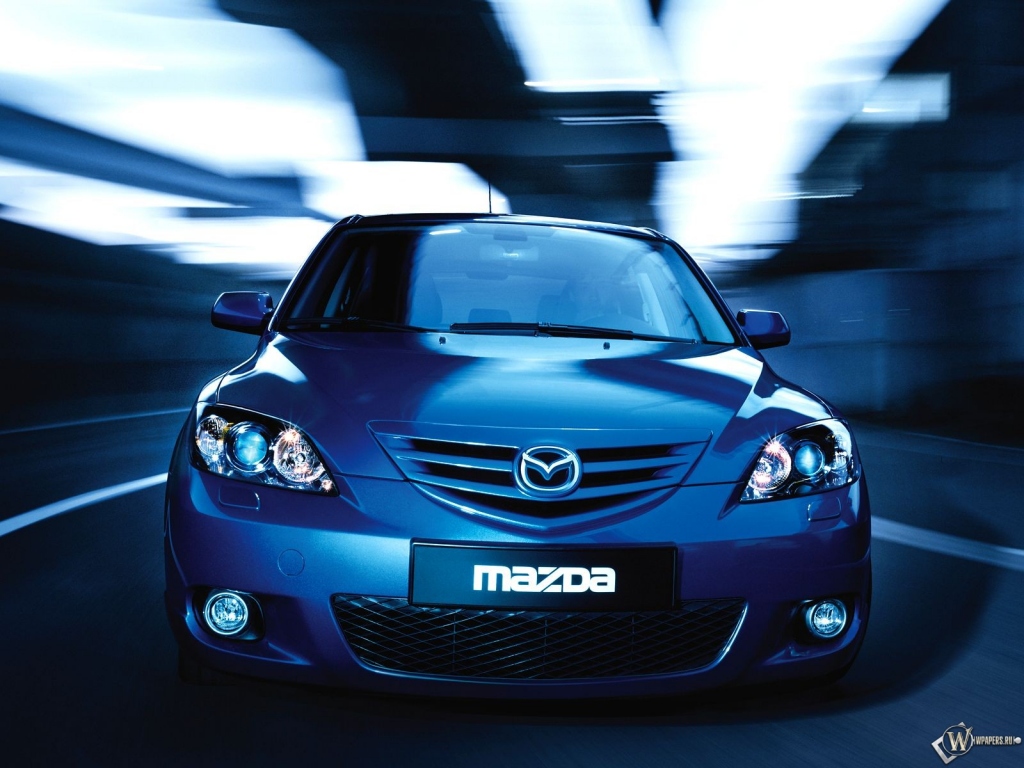Синяя Mazda 3 1024x768