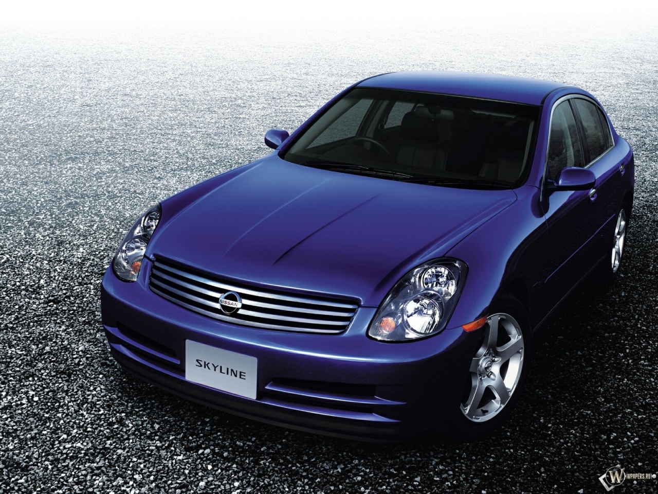 Синий Nissan Skyline 1280x960