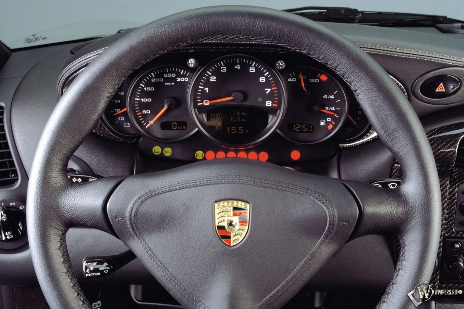 Руль Porsche 1500x1000
