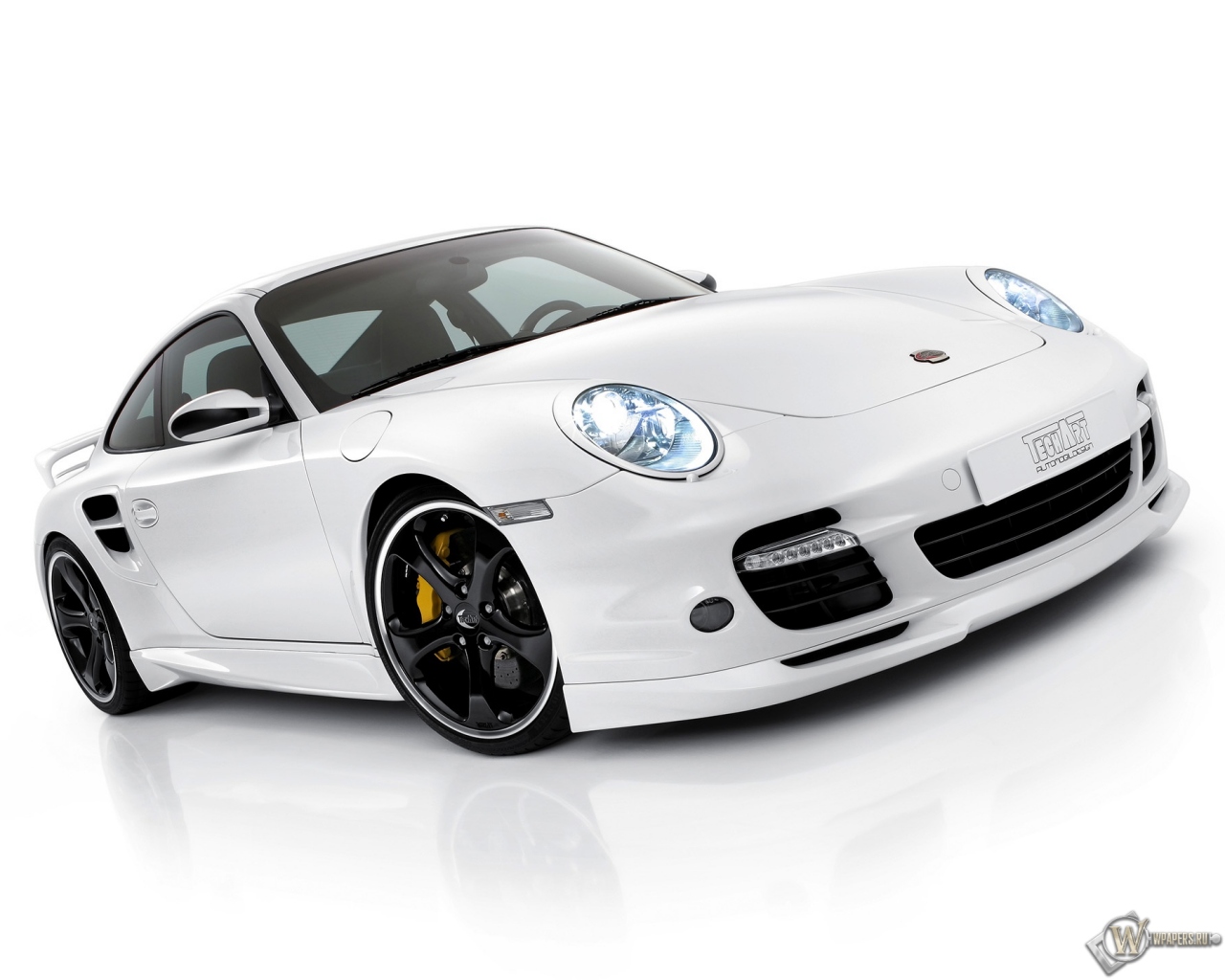 Белый Porsche 1280x1024