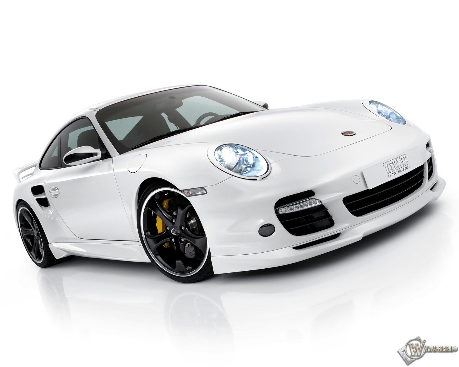Белый Porsche 1600x1280
