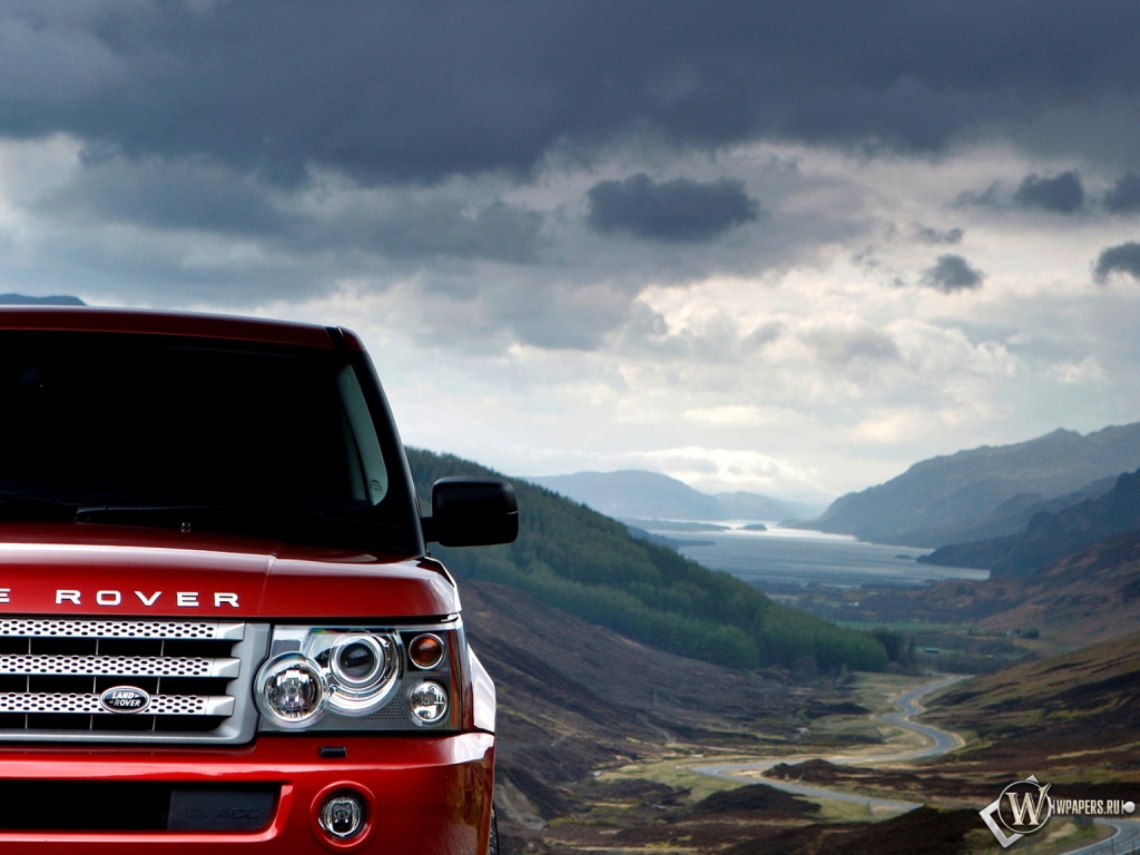 Красный Range Rover 1024x768