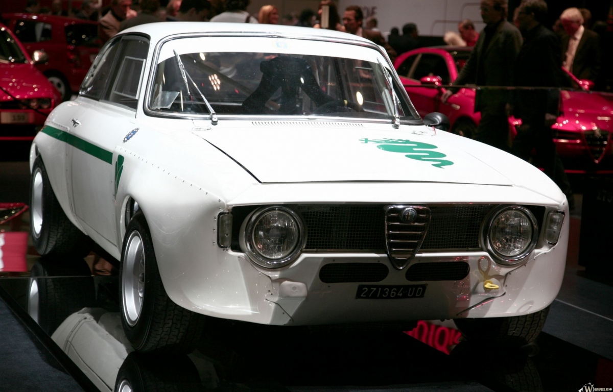 Alfa Romeo GTA 1300 Junior (1968) 1200x768