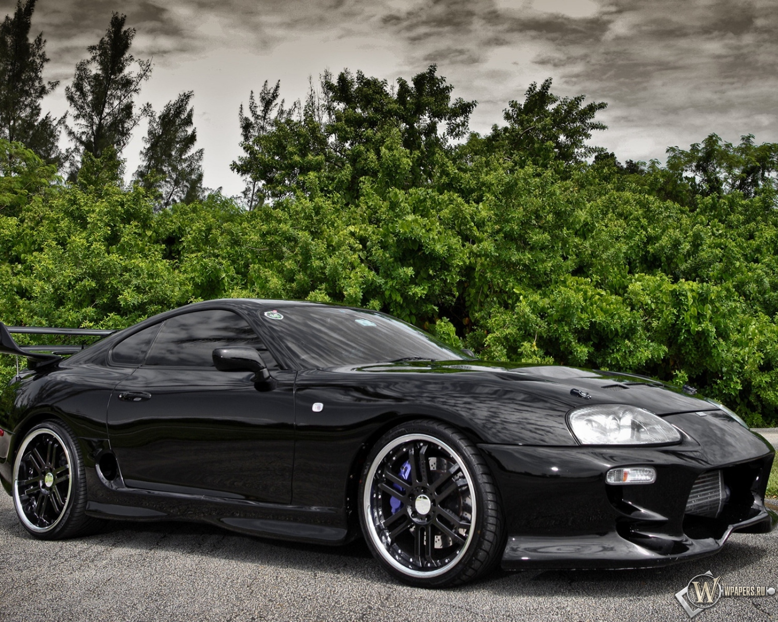 Toyota Supra 1600x1280