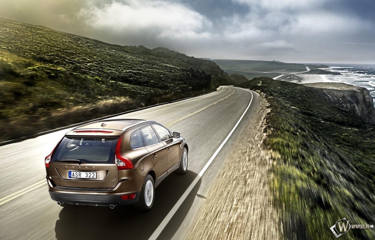 Volvo XC60 1200x768