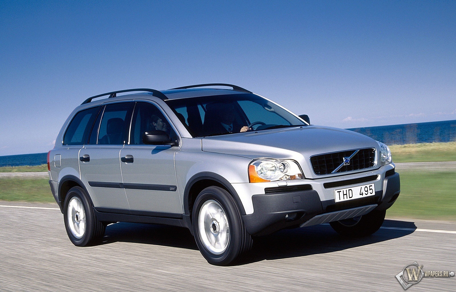 Volvo XC90 1600x1024