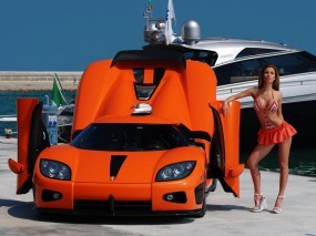 Обои Koenigsegg CCX с девушкой: Машина, Девушка, Суперкар, Koenigsegg CCX, Другие марки