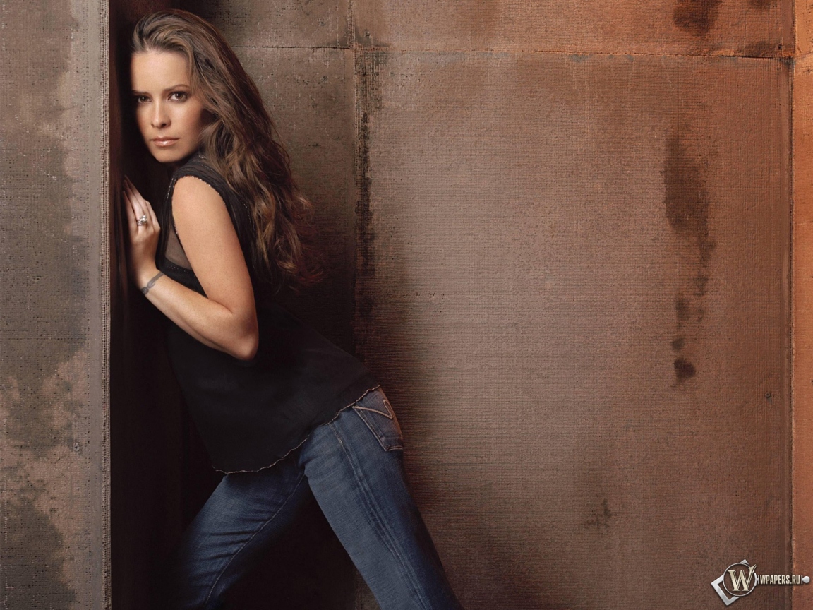 Holly Marie Combs 1152x864