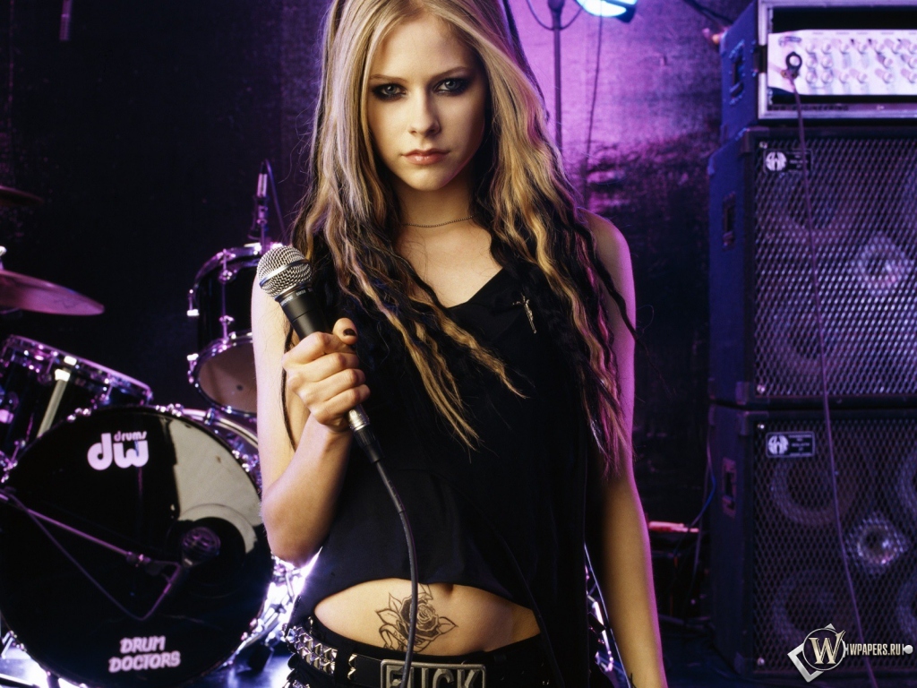 Avril Lavigne 1024x768