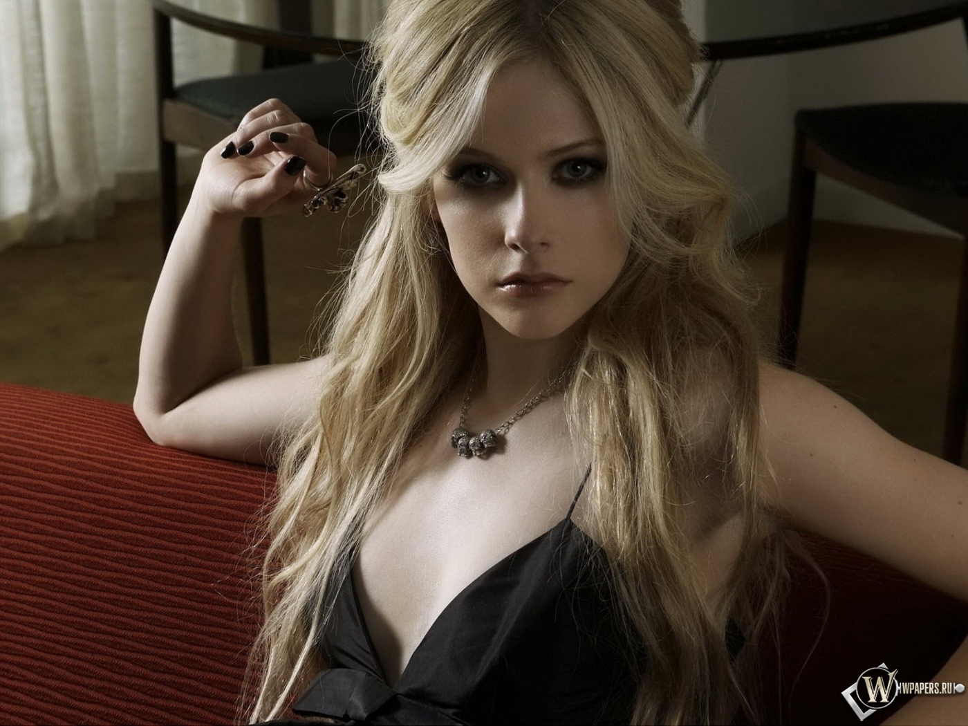 Avril Lavigne 1400x1050