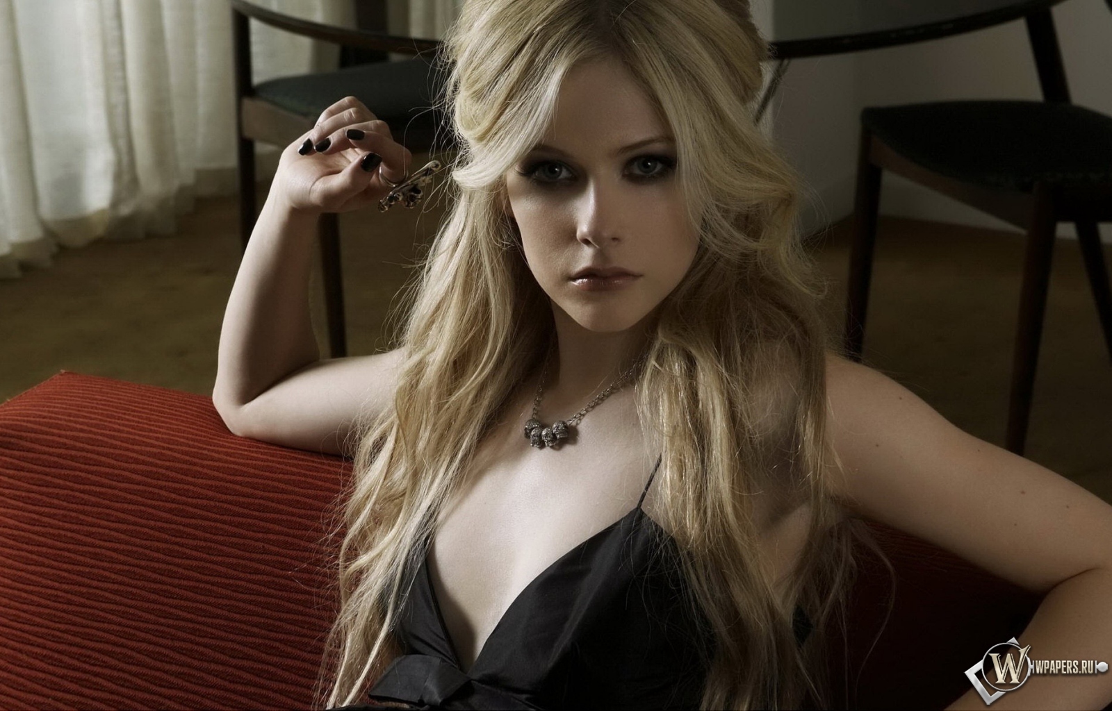 Avril Lavigne 1600x1024