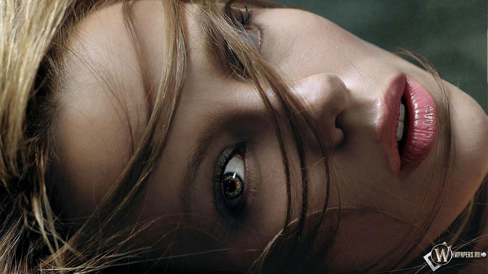 Kate Beckinsale 1600x900